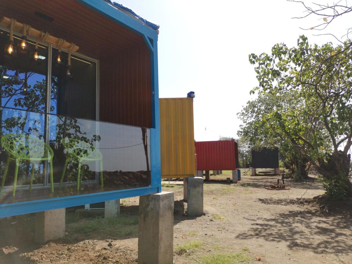 The Koasta Sea View Resort Korlai 外观 照片