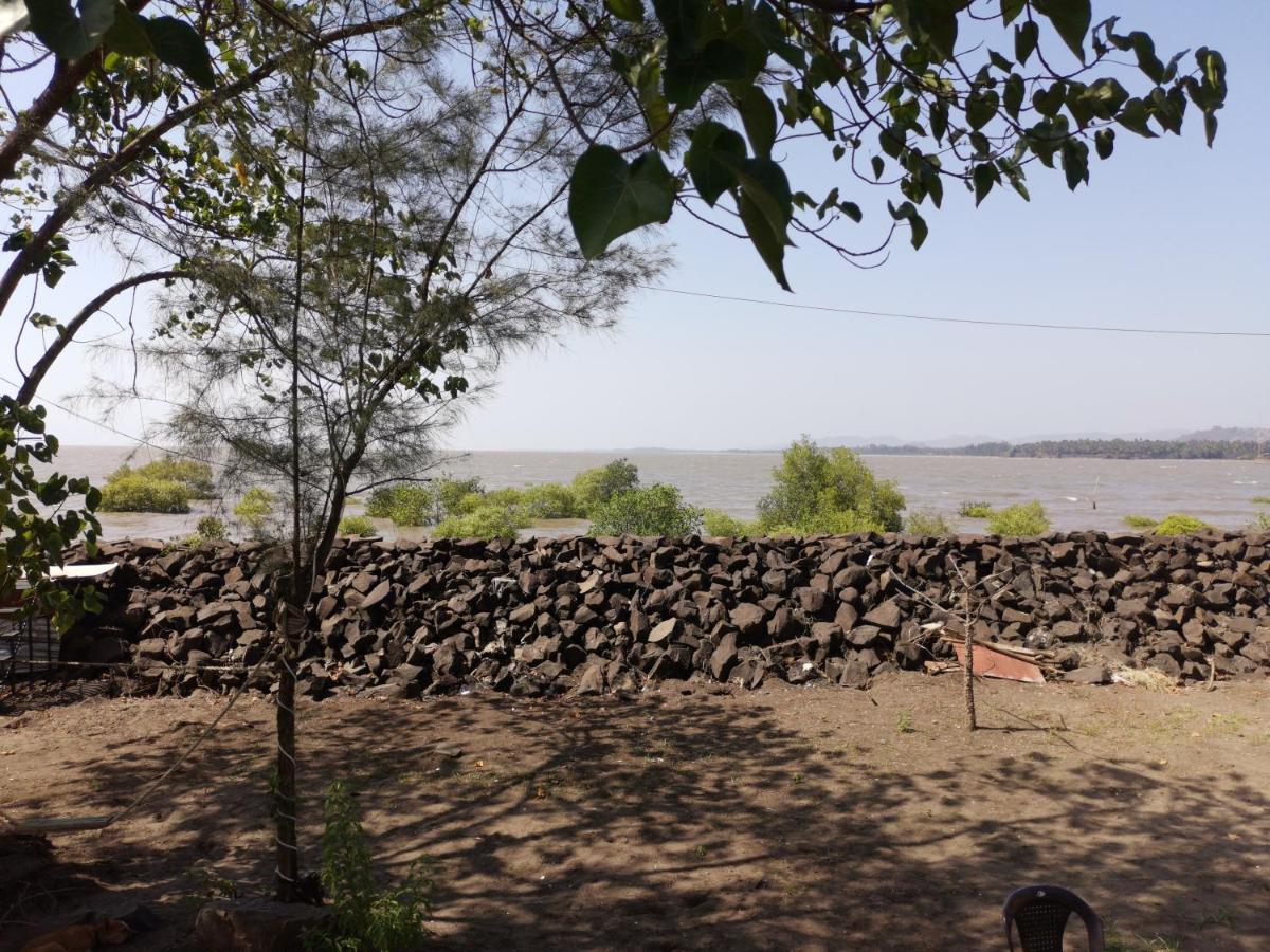 The Koasta Sea View Resort Korlai 外观 照片